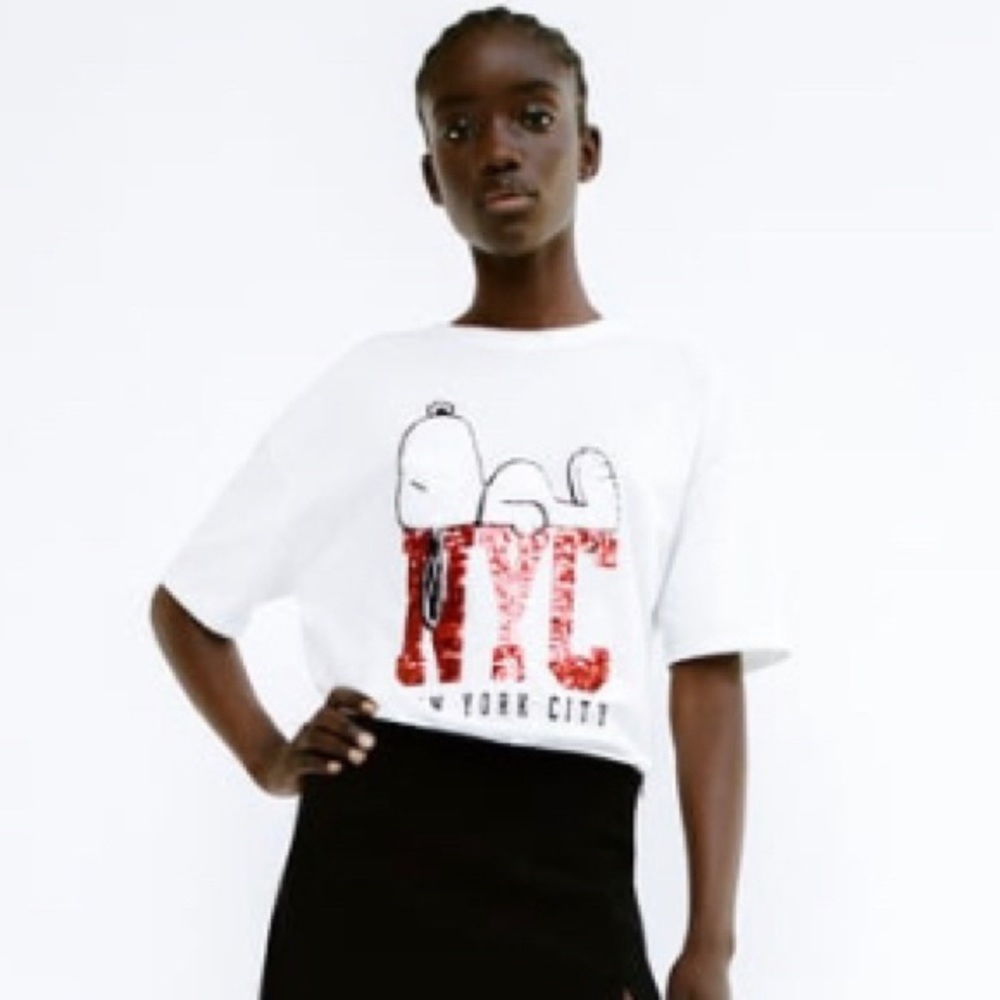 🍭🌟Snoopy New York City sequin T-shirt from Zara x peanuts